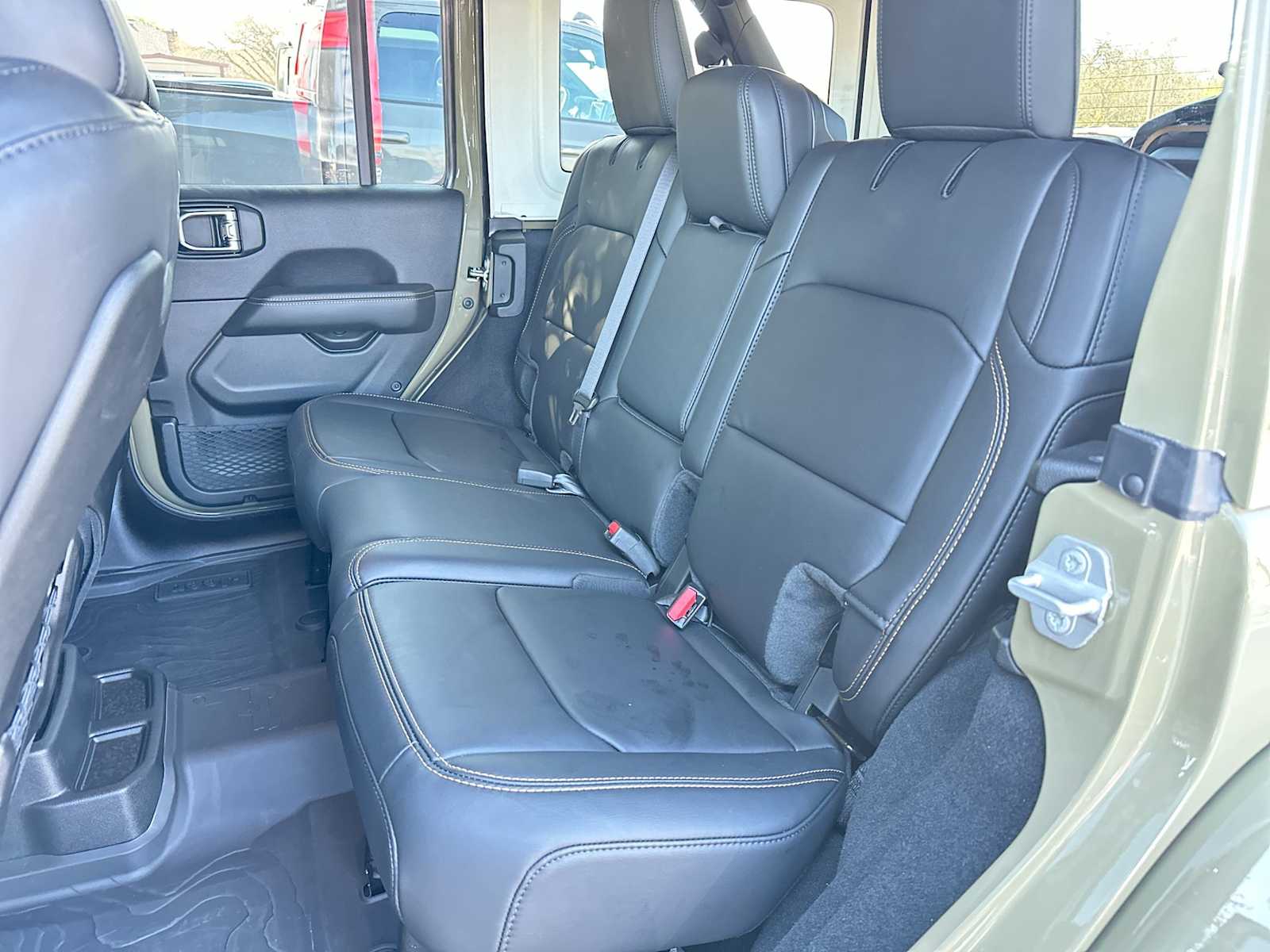 Thumbnail: 2025 Jeep Wrangler - 23