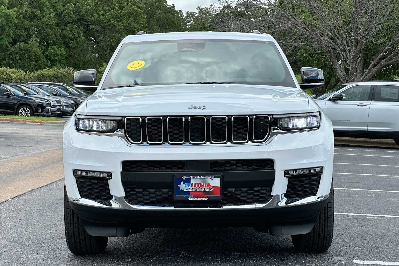 Thumbnail: 2025 Jeep Grand Cherokee - 10
