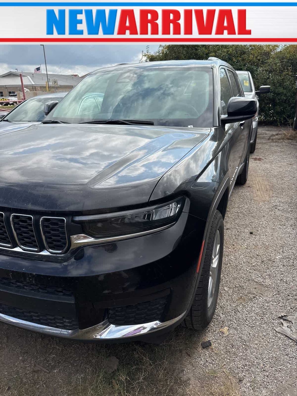 Used 2023 Jeep Grand Cherokee L Laredo SUV