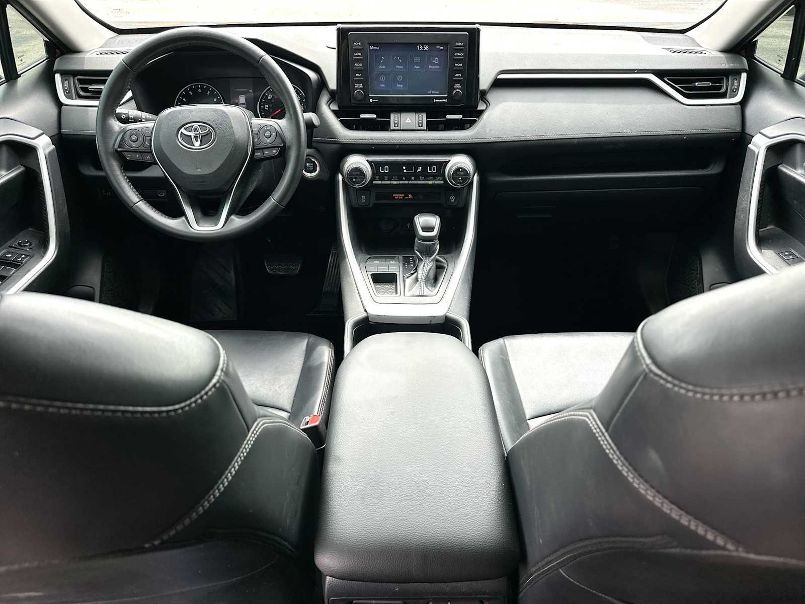 Thumbnail: 2020 Toyota RAV4 - 25