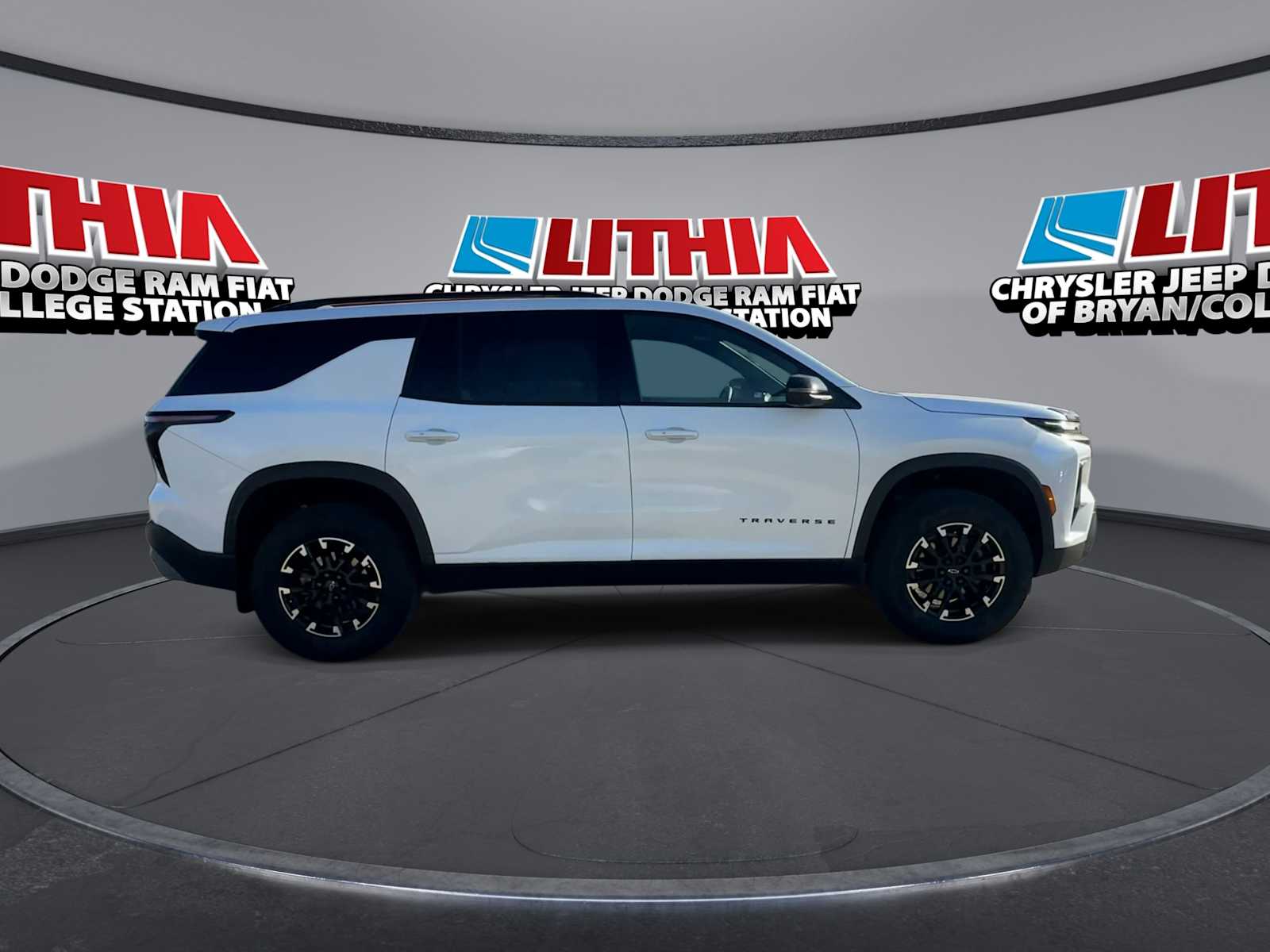 Thumbnail: 2025 Chevrolet Traverse - 9