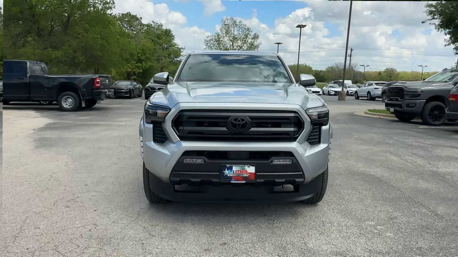 Thumbnail: 2025 Toyota Tacoma - 3