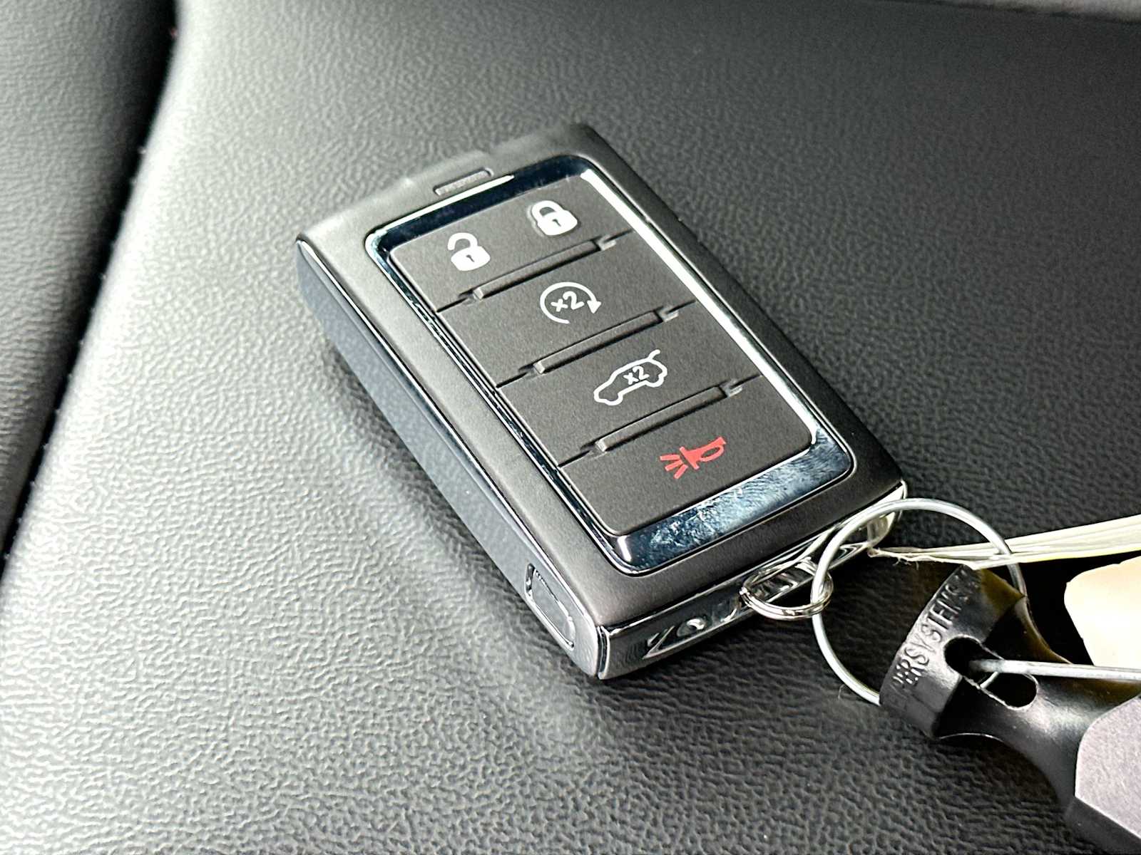 Thumbnail: 2026 Jeep Grand Cherokee - 28