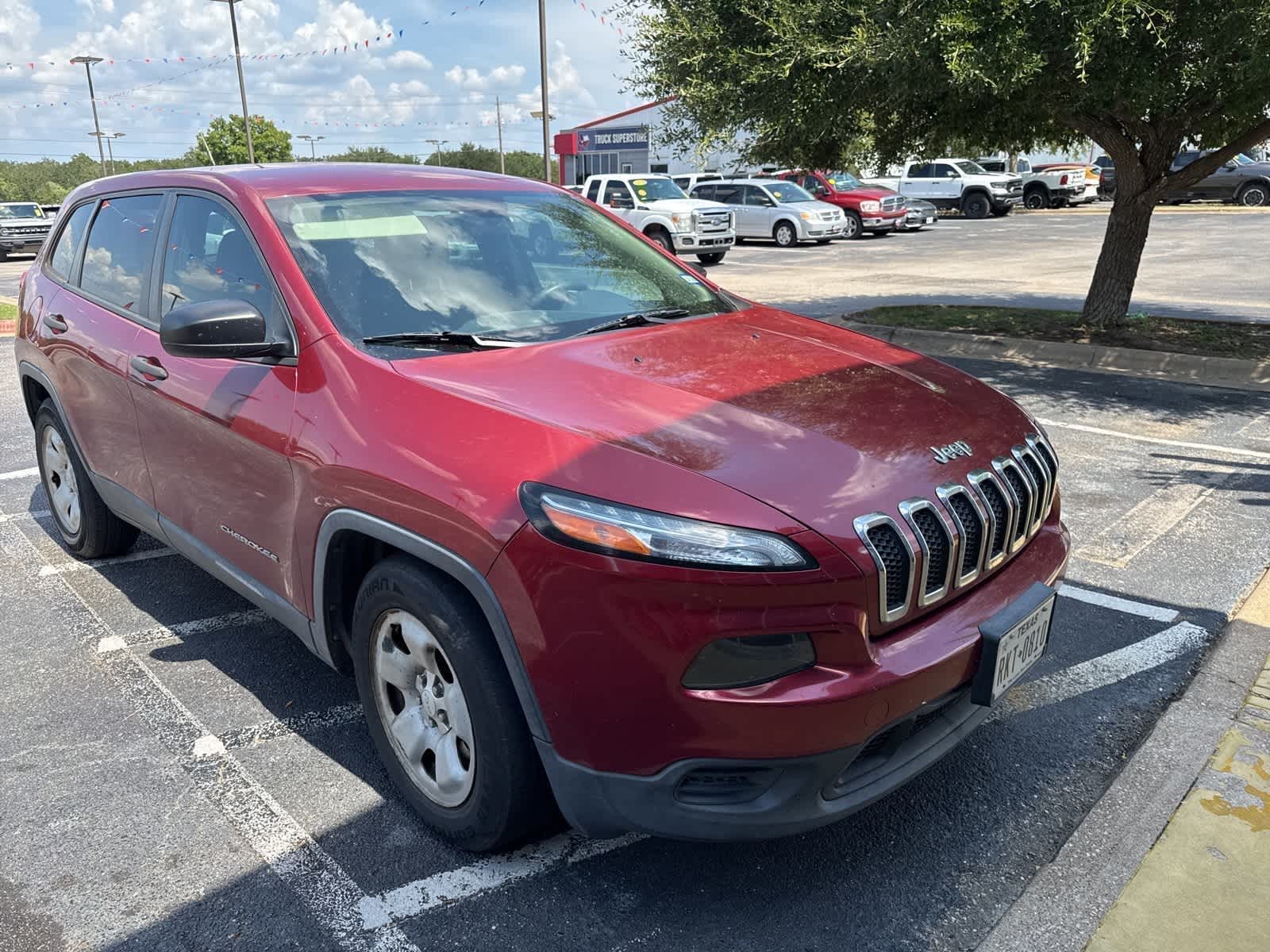 Thumbnail: 2015 Jeep Cherokee - 4