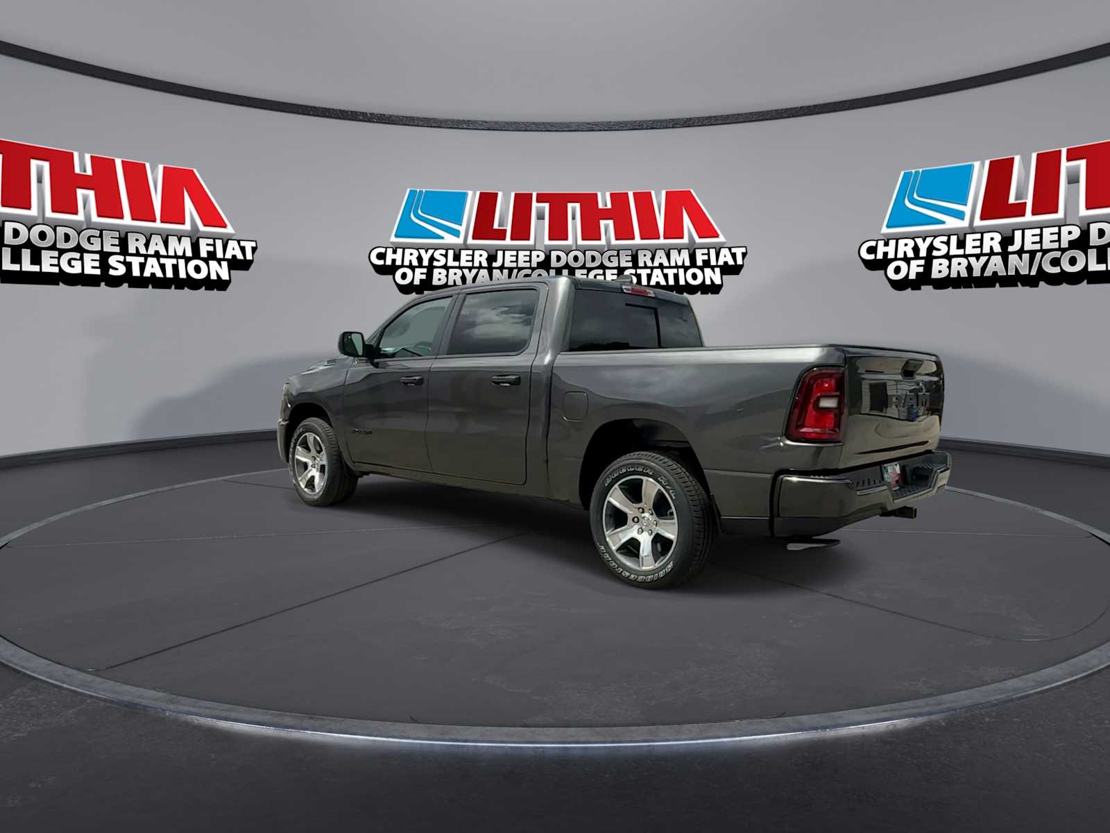 Thumbnail: 2026 RAM 1500 - 6