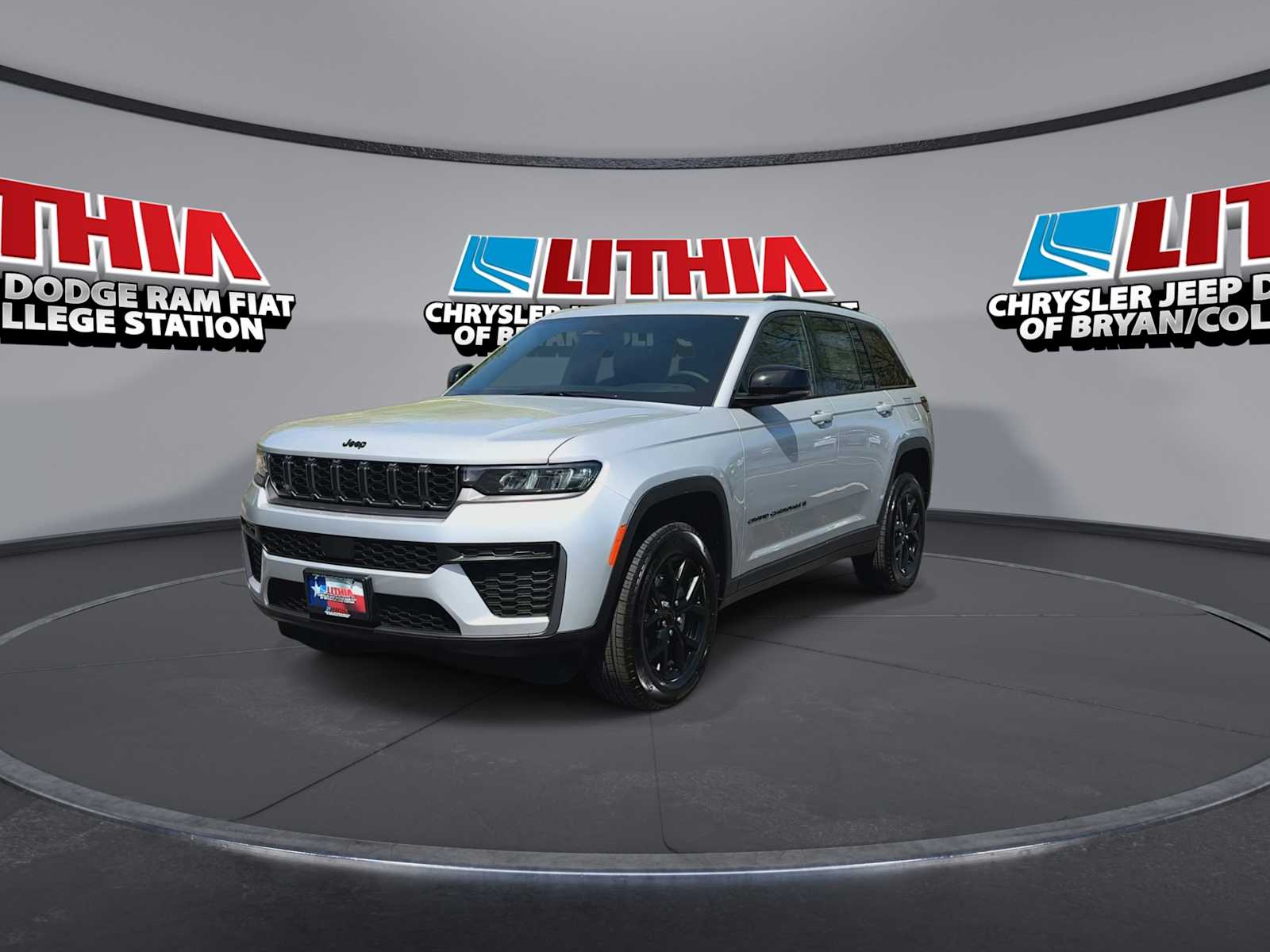 Thumbnail: 2026 Jeep Grand Cherokee - 3