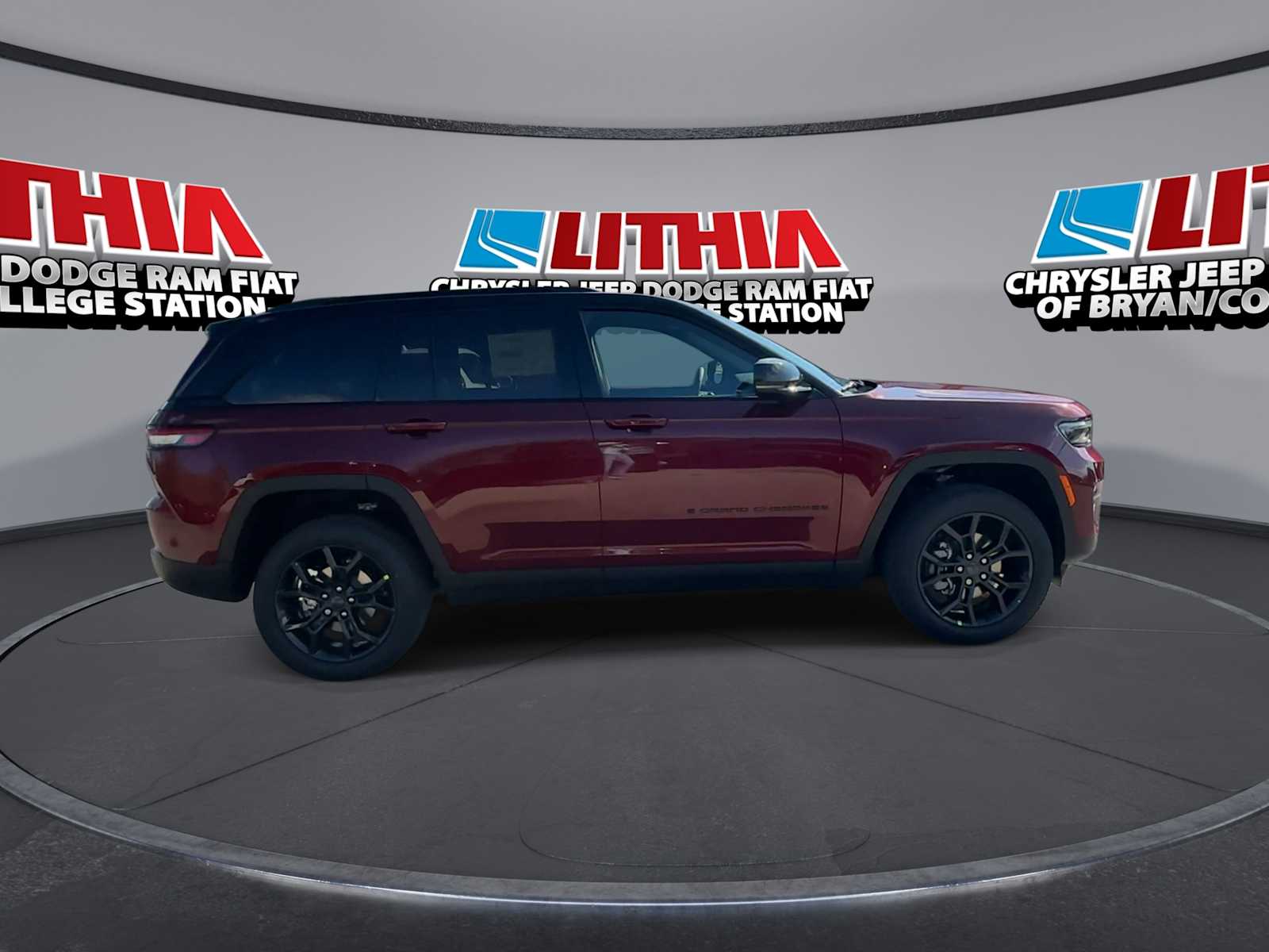 Thumbnail: 2025 Jeep Grand Cherokee - 9