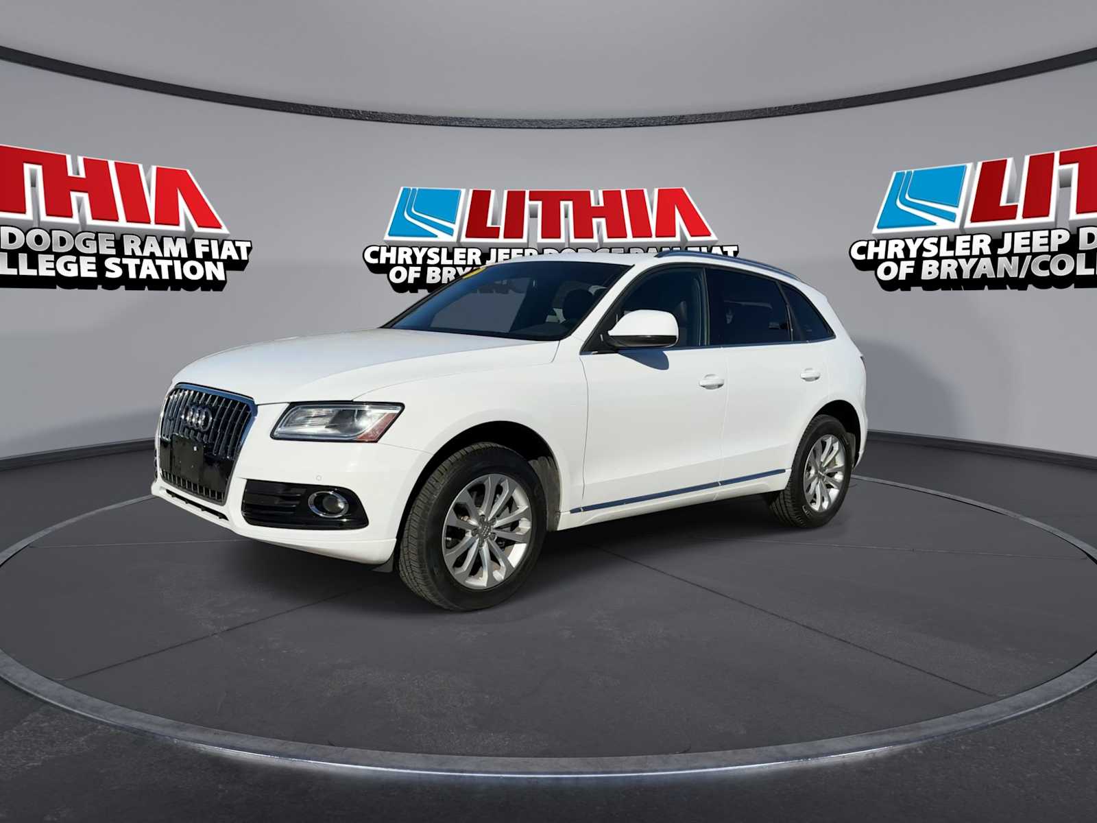 Thumbnail: 2013 Audi Q5 - 4