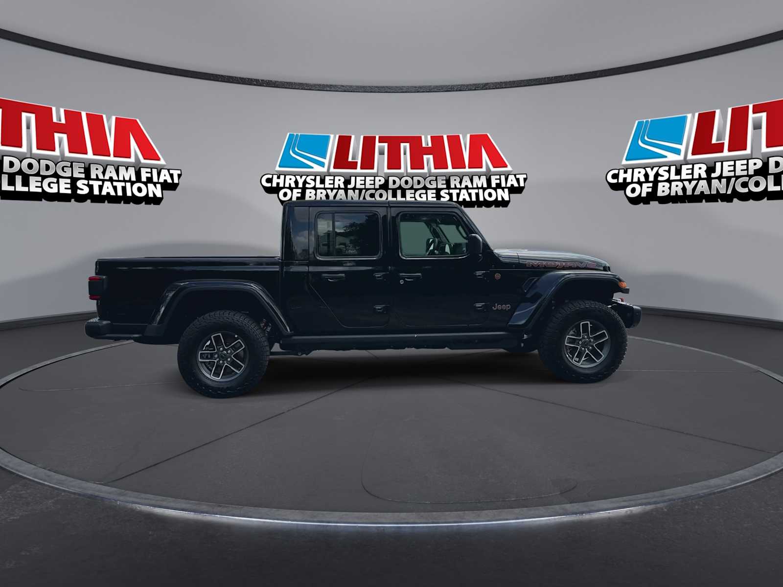 Thumbnail: 2026 Jeep Gladiator - 9