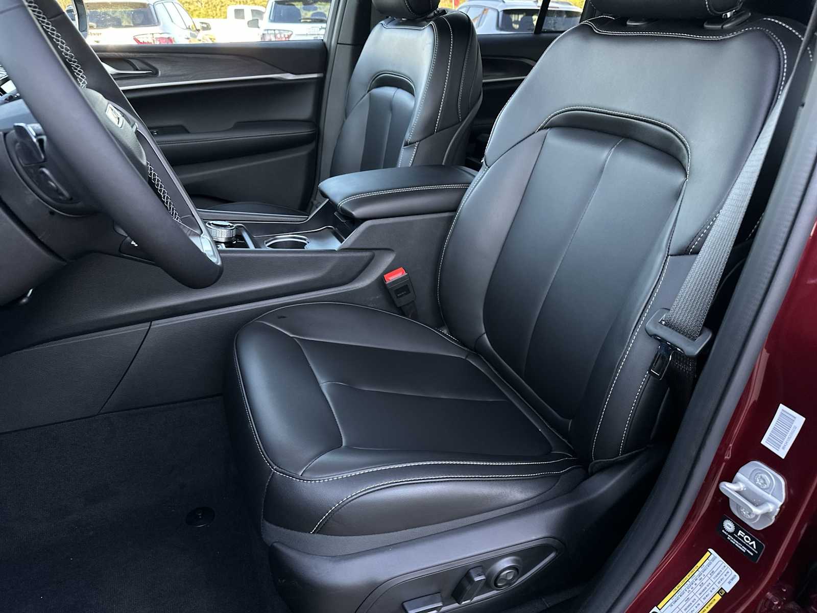 Thumbnail: 2025 Jeep Grand Cherokee - 17