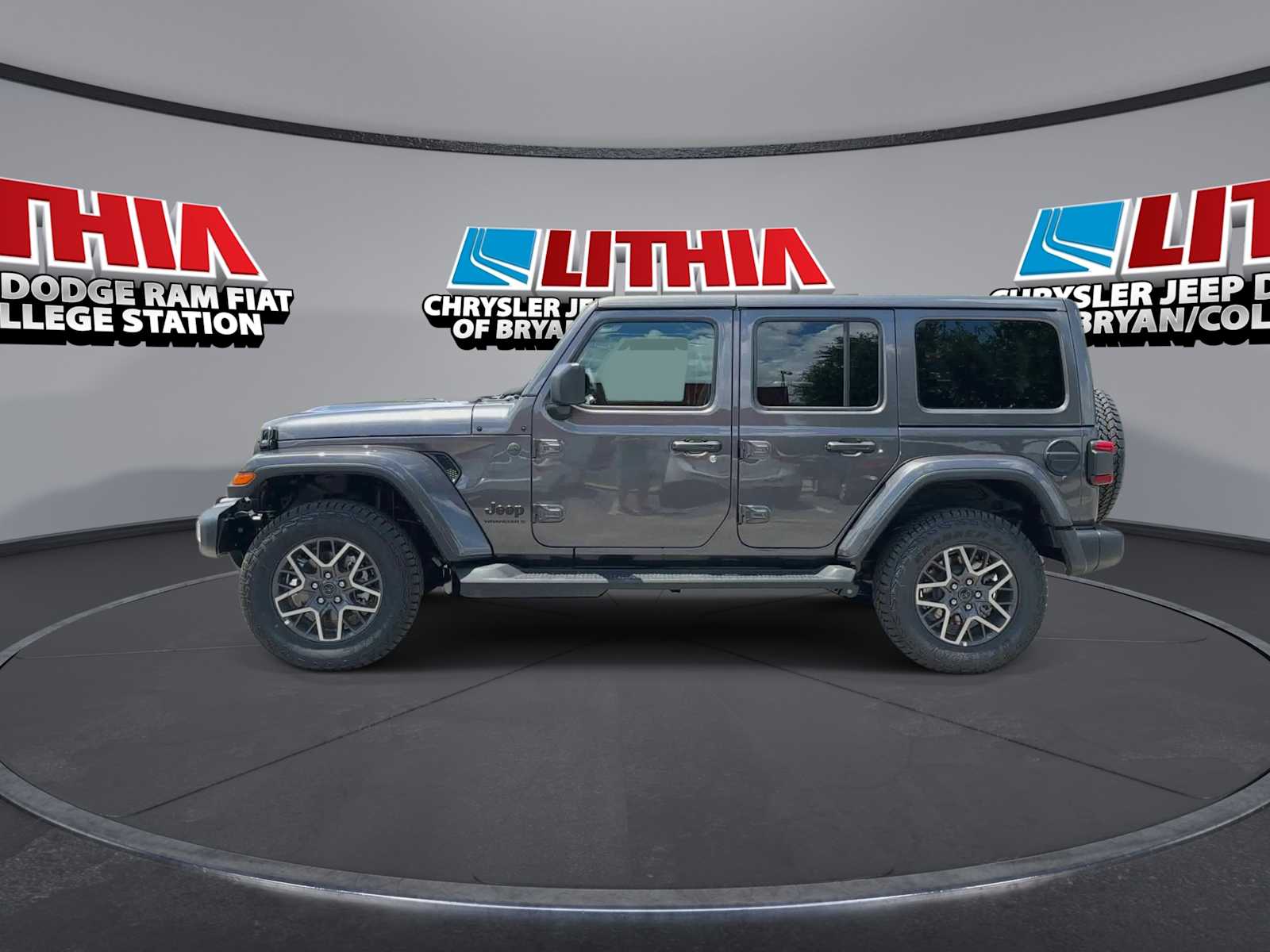 Thumbnail: 2026 Jeep Wrangler - 5