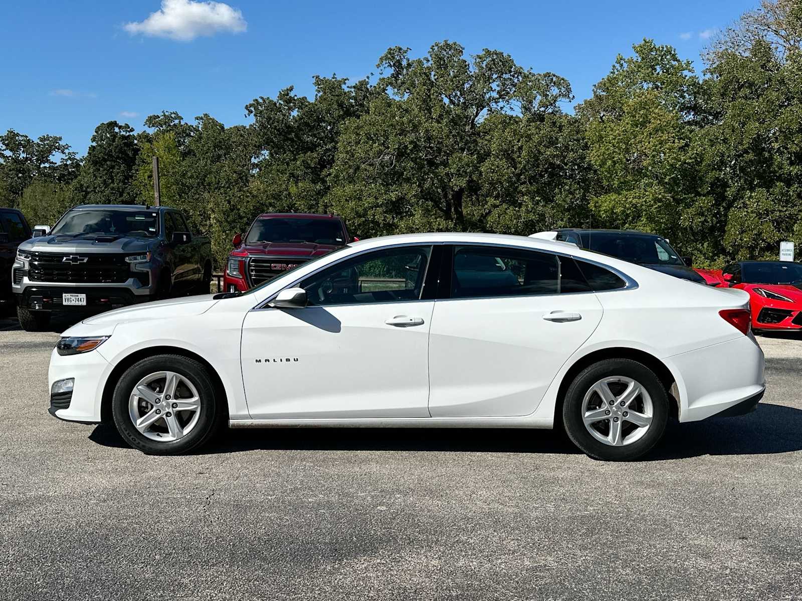 Thumbnail: 2024 Chevrolet Malibu - 12