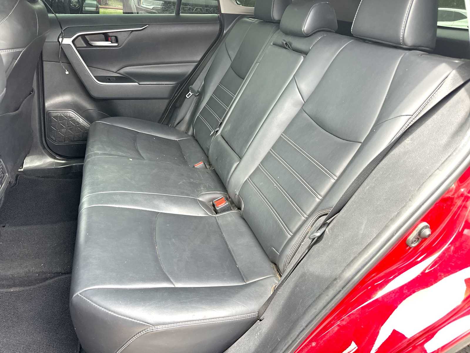 Thumbnail: 2020 Toyota RAV4 - 23