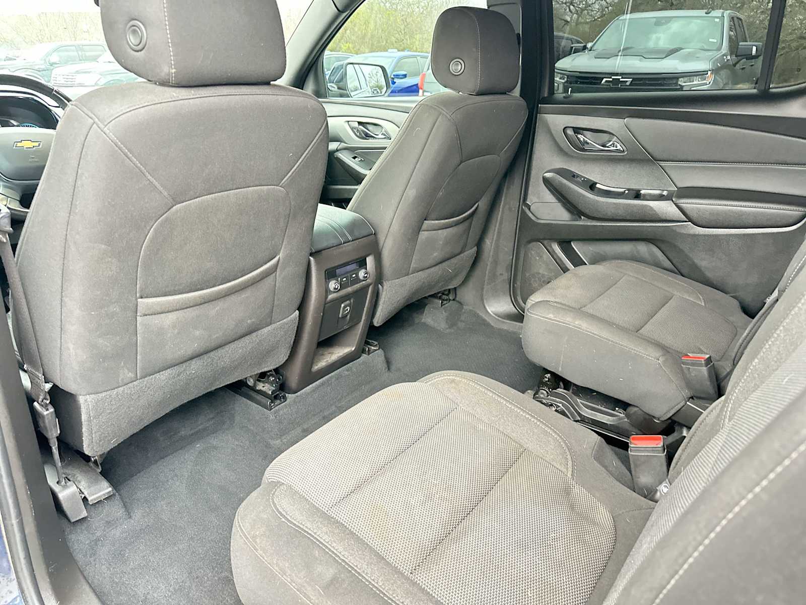 Thumbnail: 2022 Chevrolet Traverse - 24