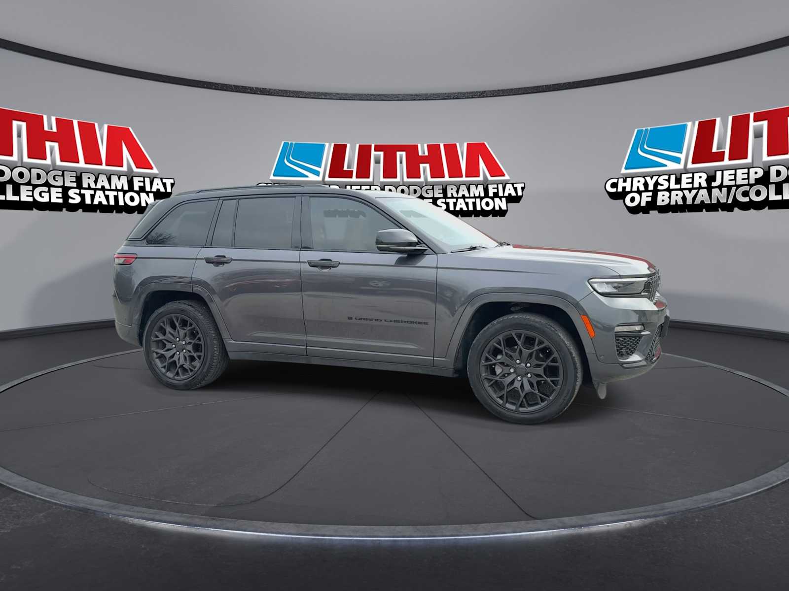 Thumbnail: 2024 Jeep Grand Cherokee - 9