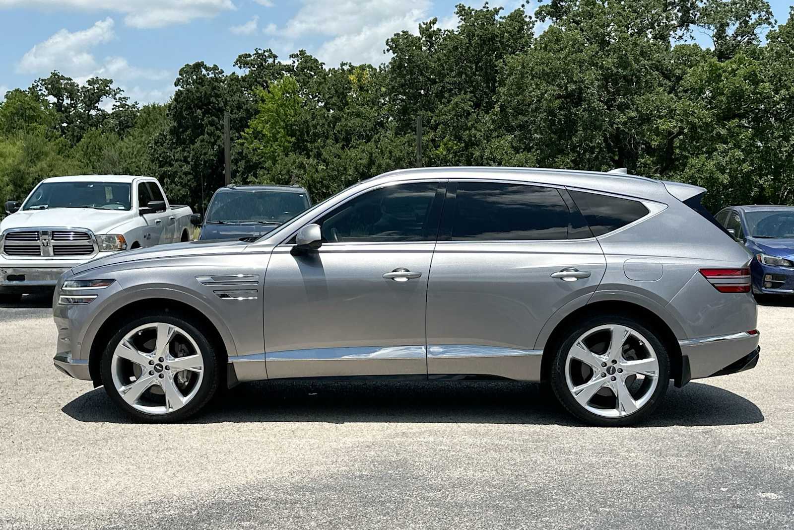 Thumbnail: 2021 Genesis GV80 - 12