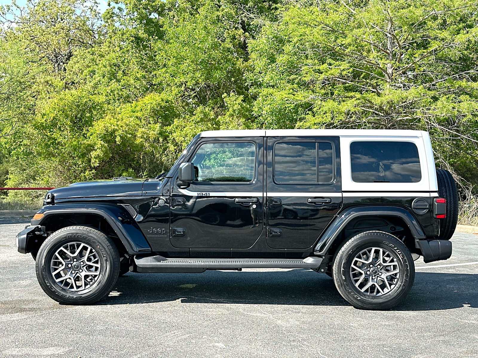 Thumbnail: 2026 Jeep Wrangler - 12