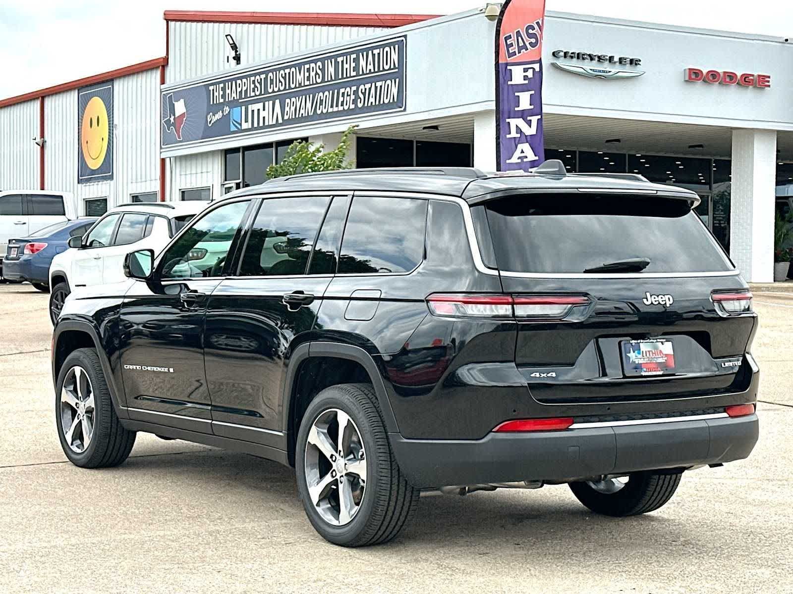 Thumbnail: 2026 Jeep Grand Cherokee - 13