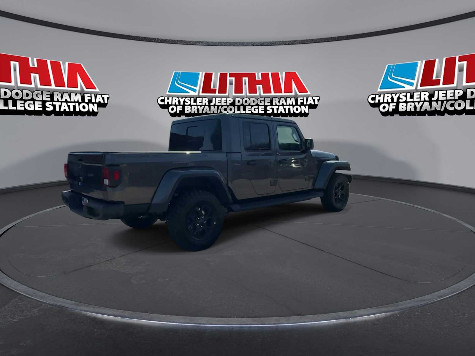 Thumbnail: 2026 Jeep Gladiator - 8