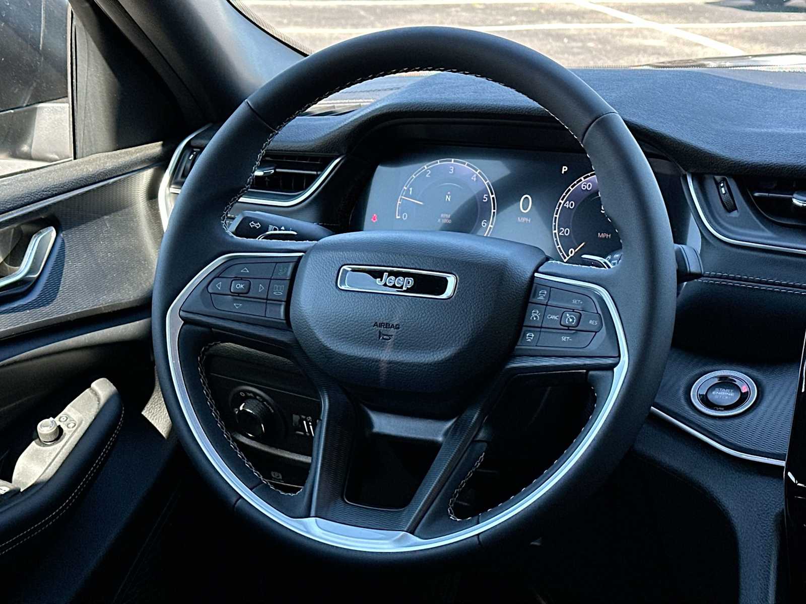 Thumbnail: 2025 Jeep Grand Cherokee - 27