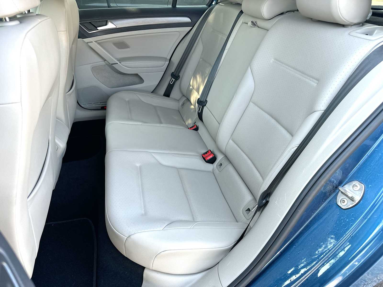 Thumbnail: 2019 Volkswagen Golf - 23