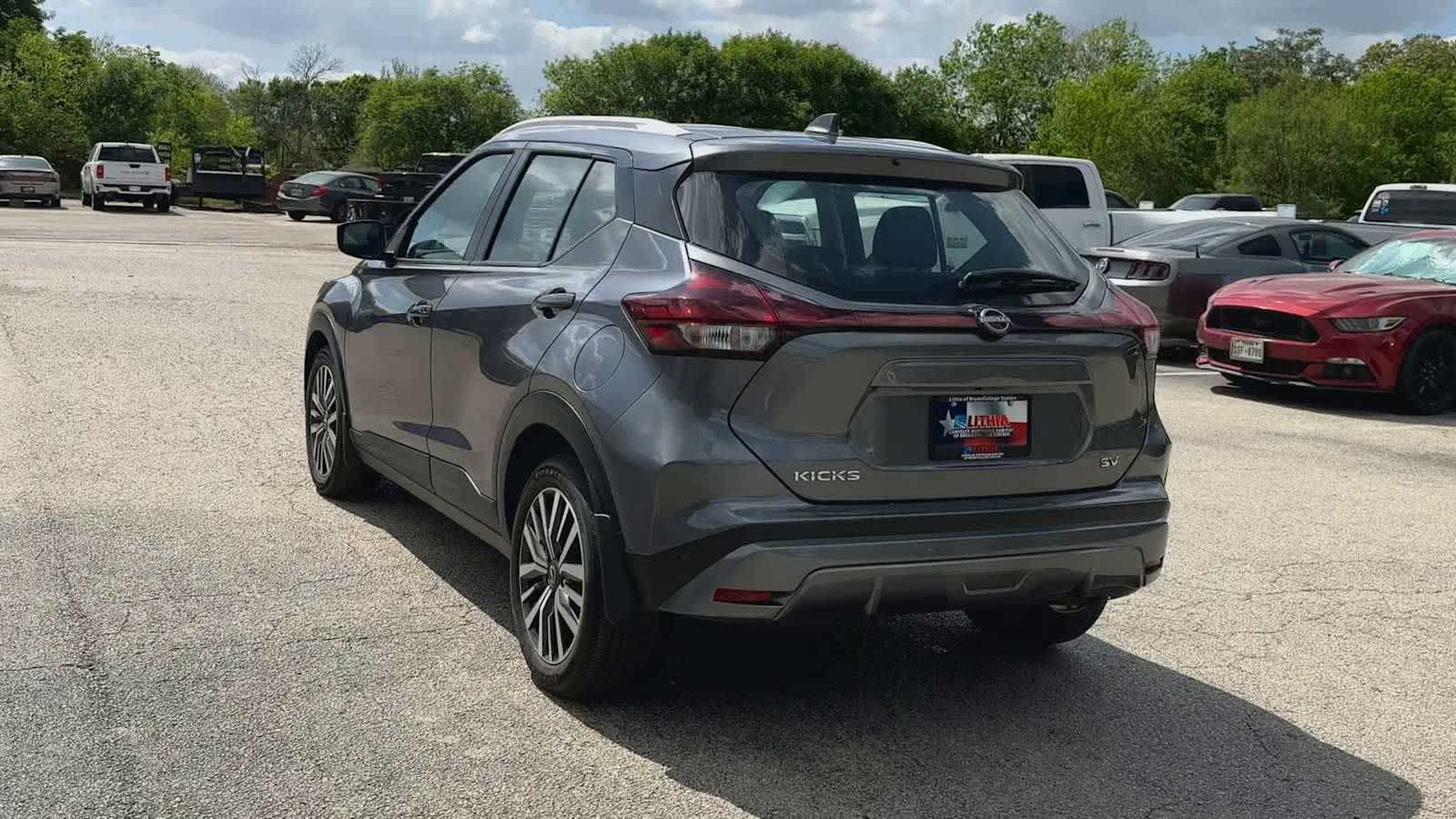 Thumbnail: 2024 Nissan Kicks - 6