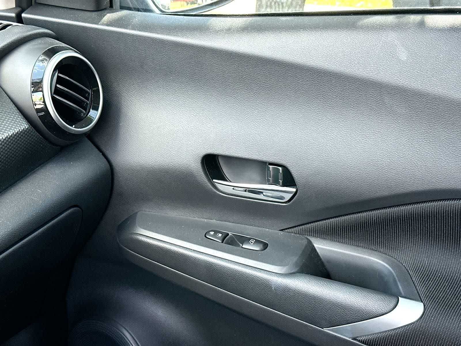 Thumbnail: 2024 Nissan Kicks - 28