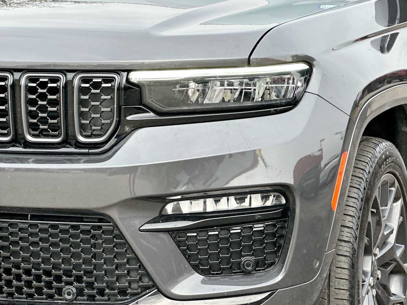 Thumbnail: 2024 Jeep Grand Cherokee - 16