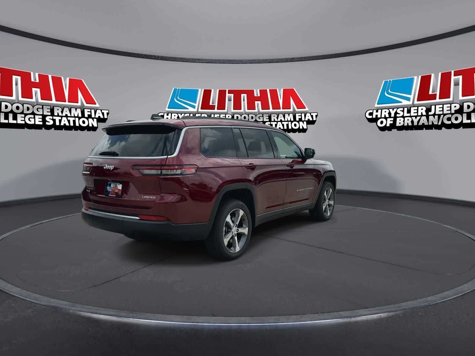 Thumbnail: 2026 Jeep Grand Cherokee - 8