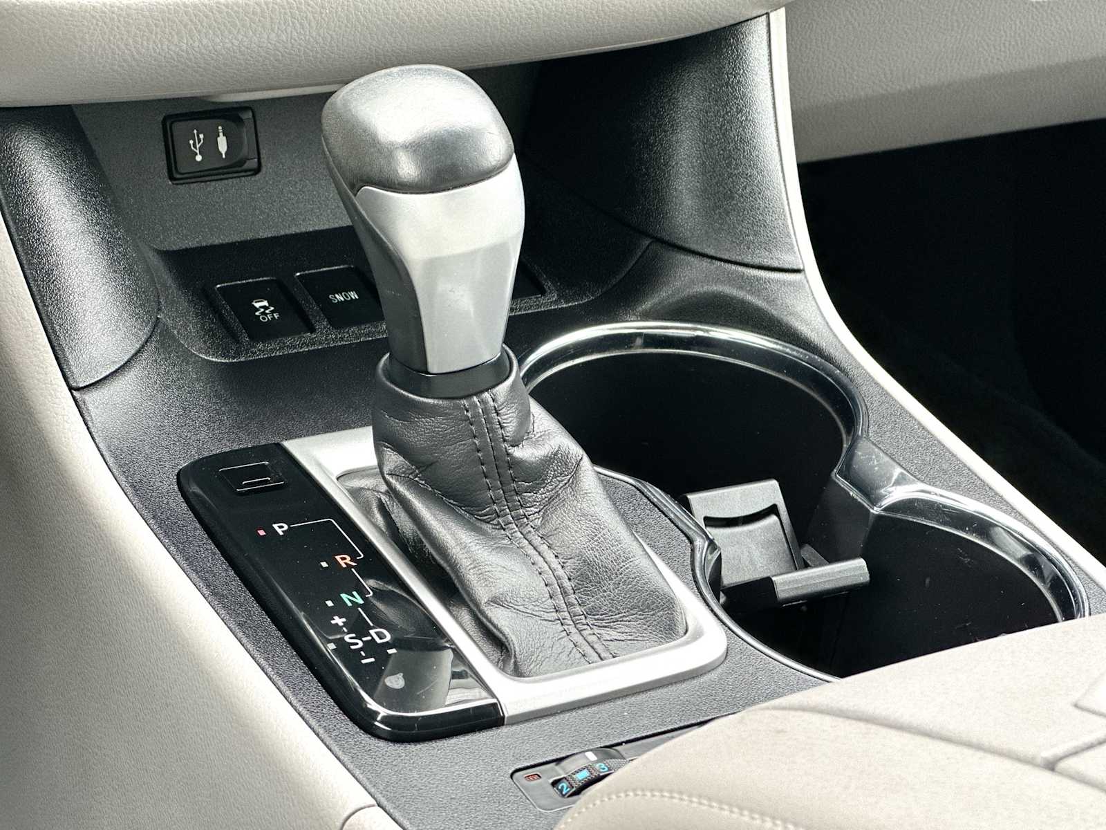 Thumbnail: 2015 Toyota Highlander - 20