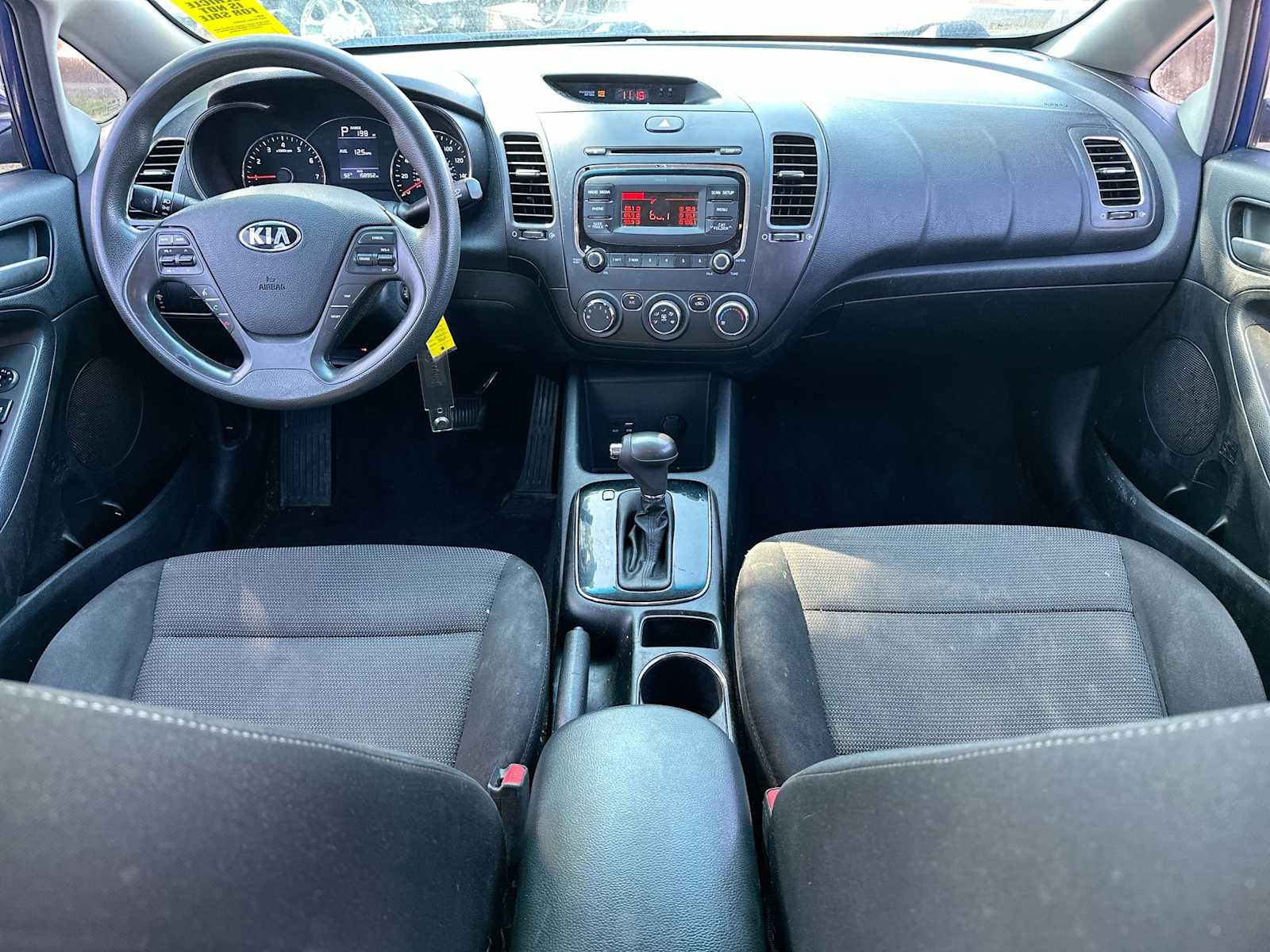Thumbnail: 2018 Kia Forte - 25
