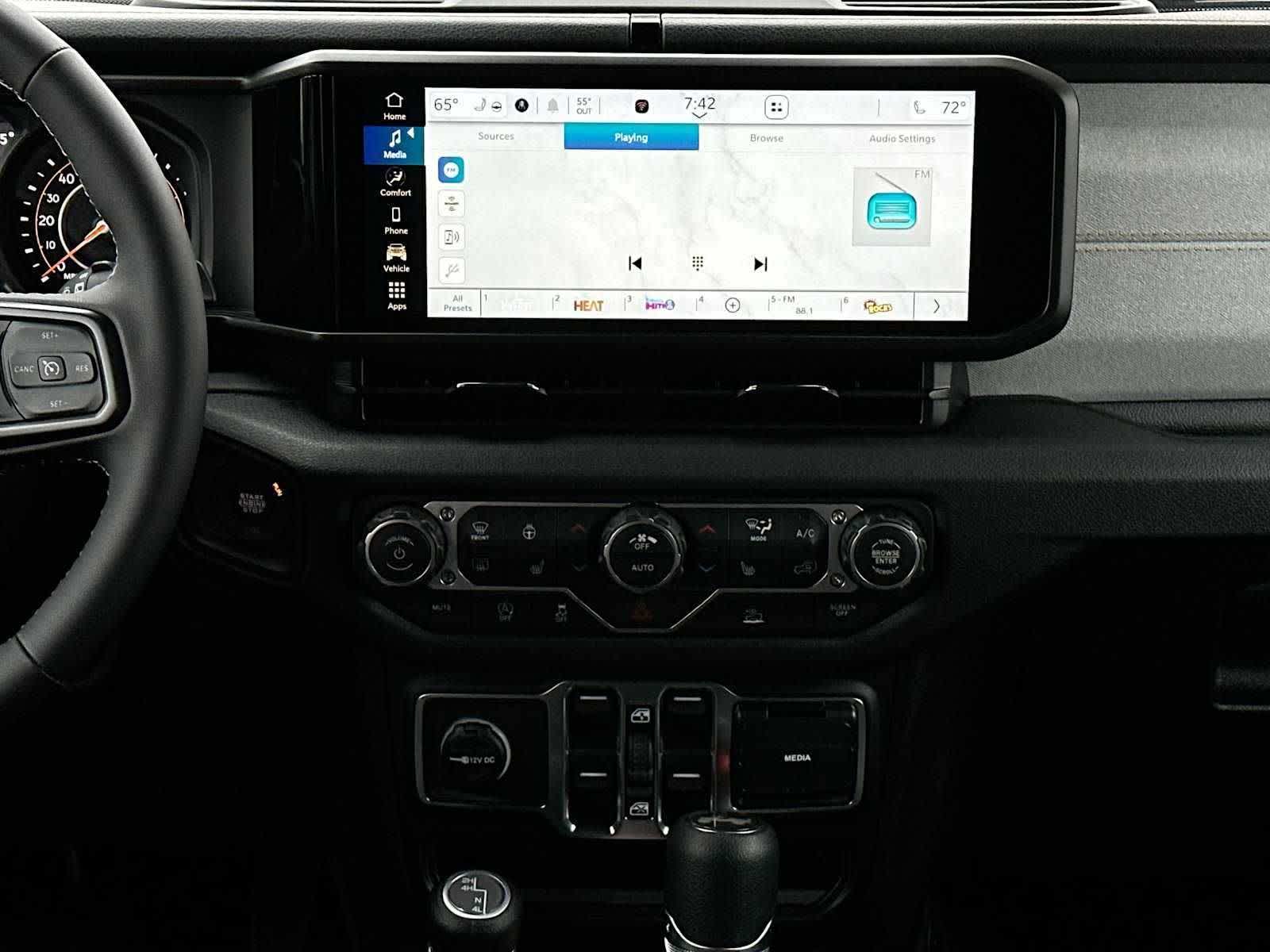 Thumbnail: 2026 Jeep Wrangler - 26