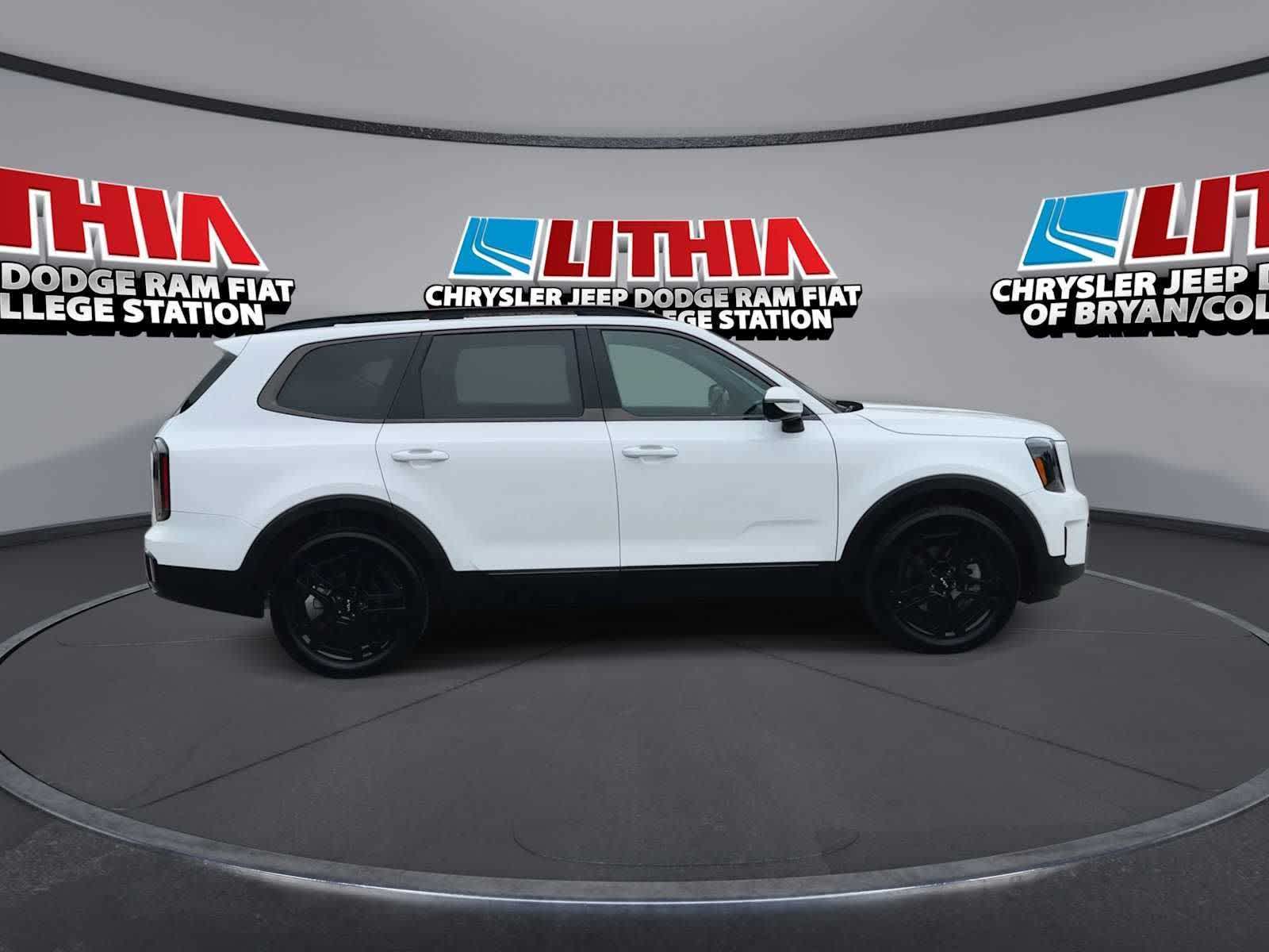 Thumbnail: 2024 Kia Telluride - 9