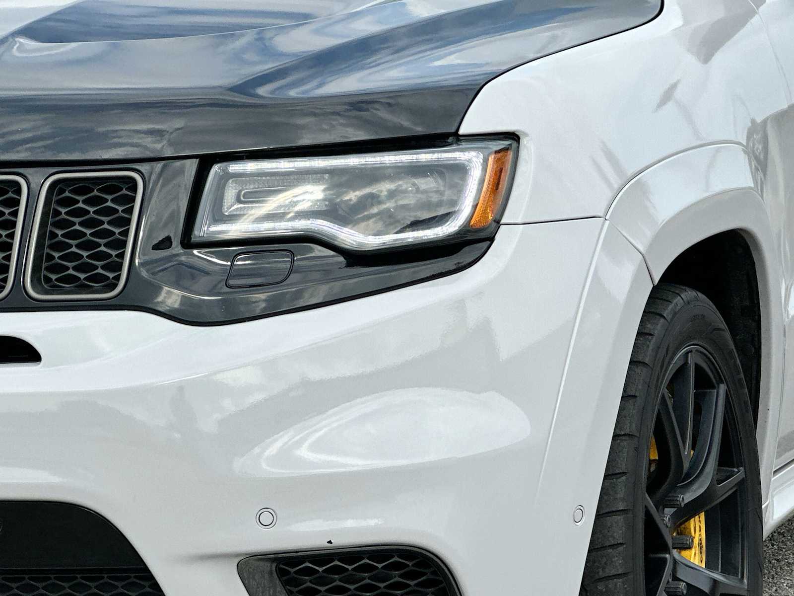 Thumbnail: 2018 Jeep Grand Cherokee - 16