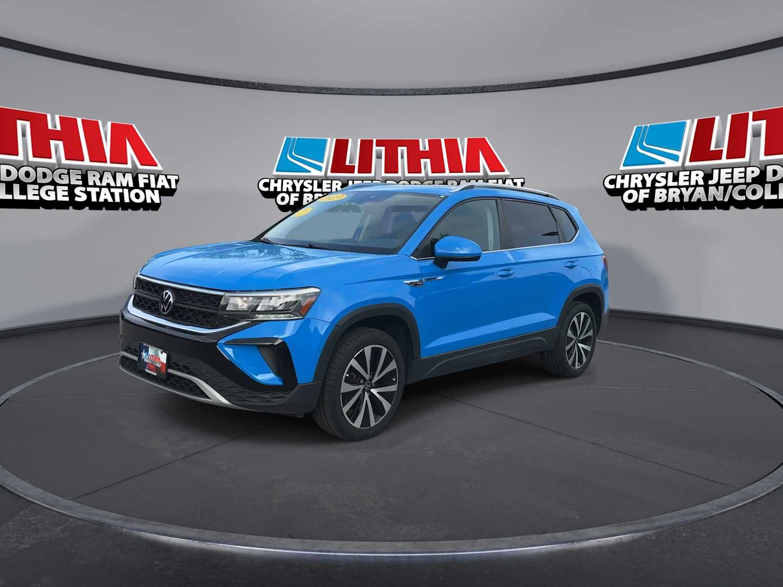 Thumbnail: 2023 Volkswagen Taos - 4