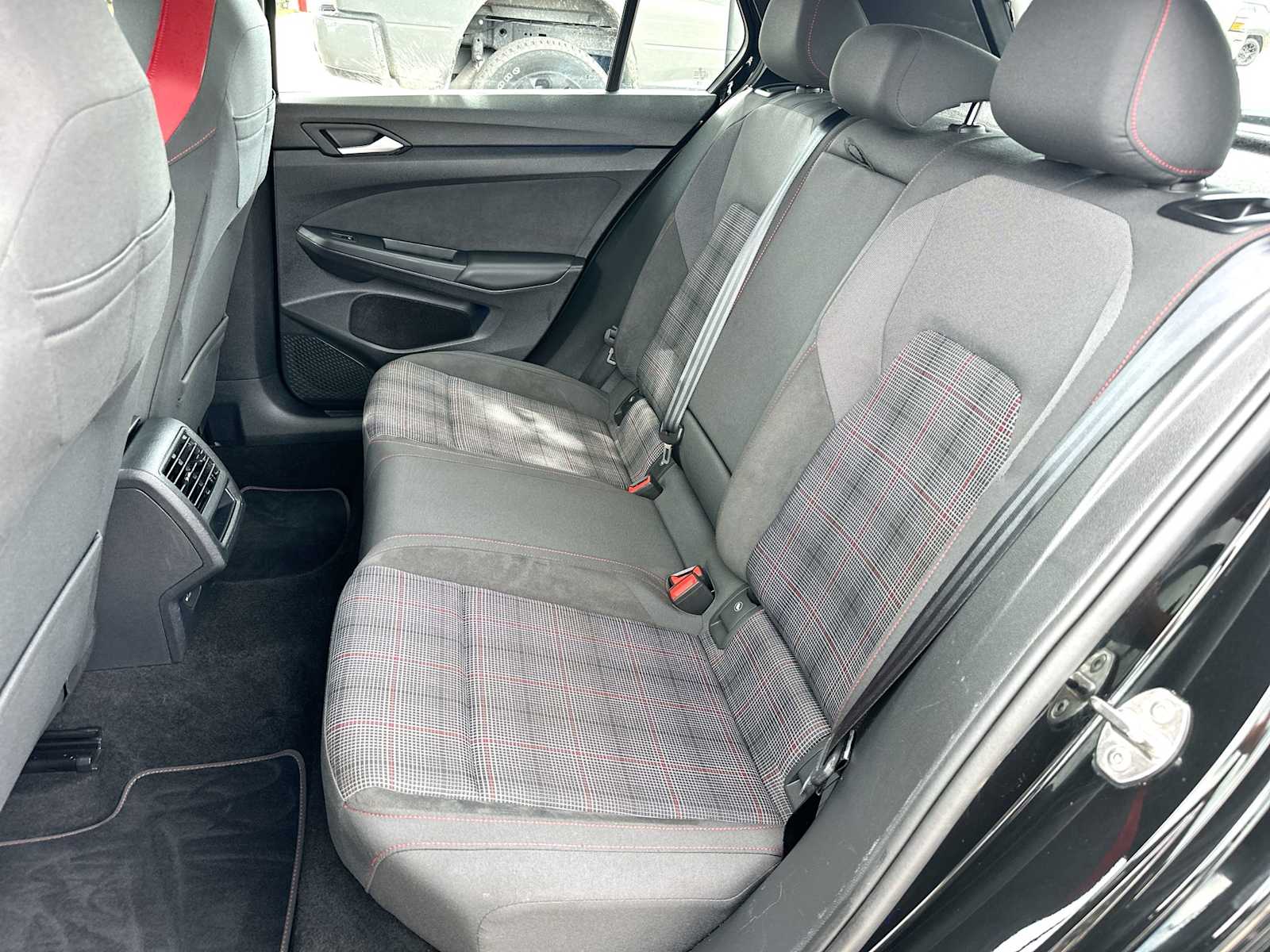 Thumbnail: 2024 Volkswagen Golf - 23