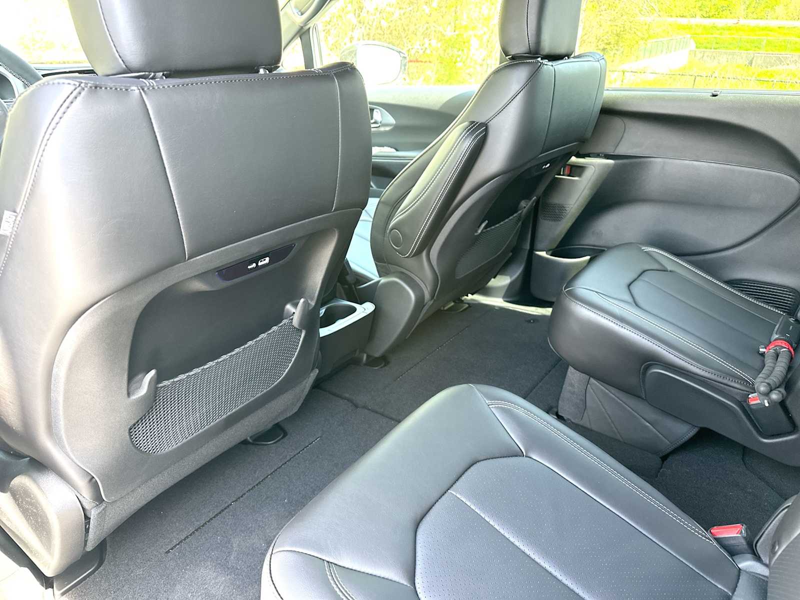 Thumbnail: 2026 Chrysler Pacifica - 24