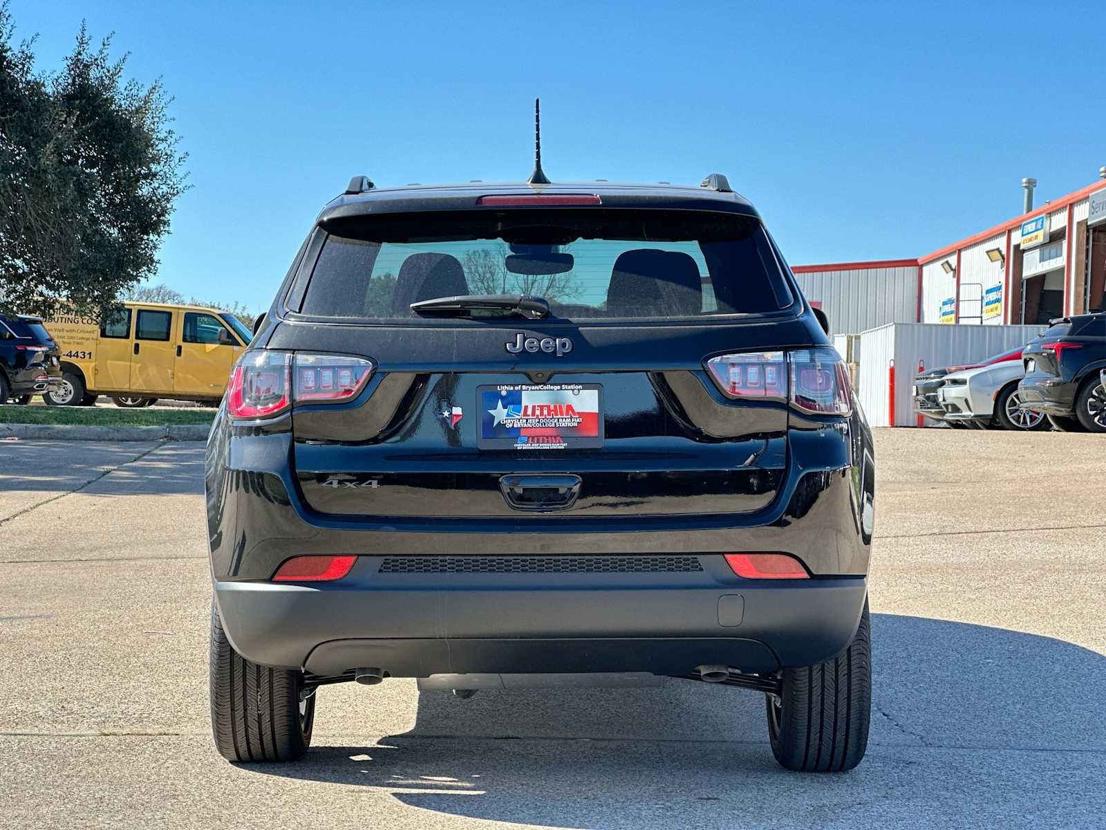 Thumbnail: 2026 Jeep Compass - 14