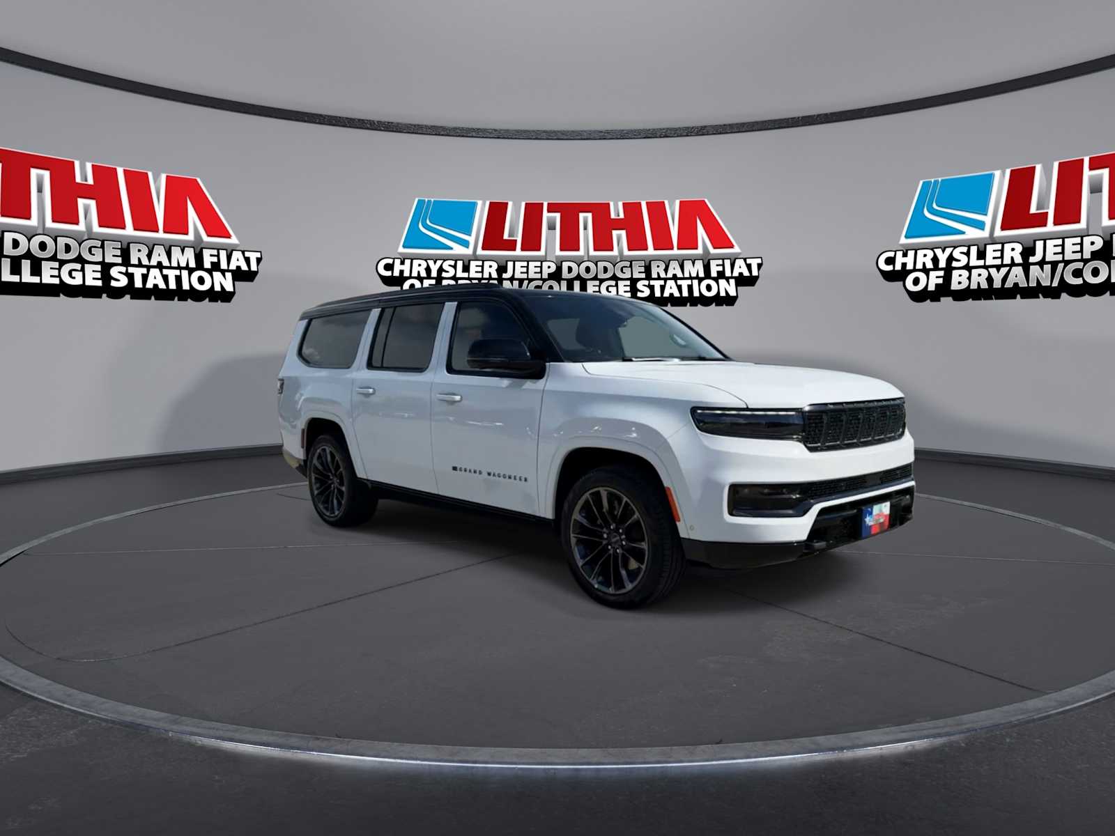 2024 Jeep Grand Wagoneer Obsidian 2