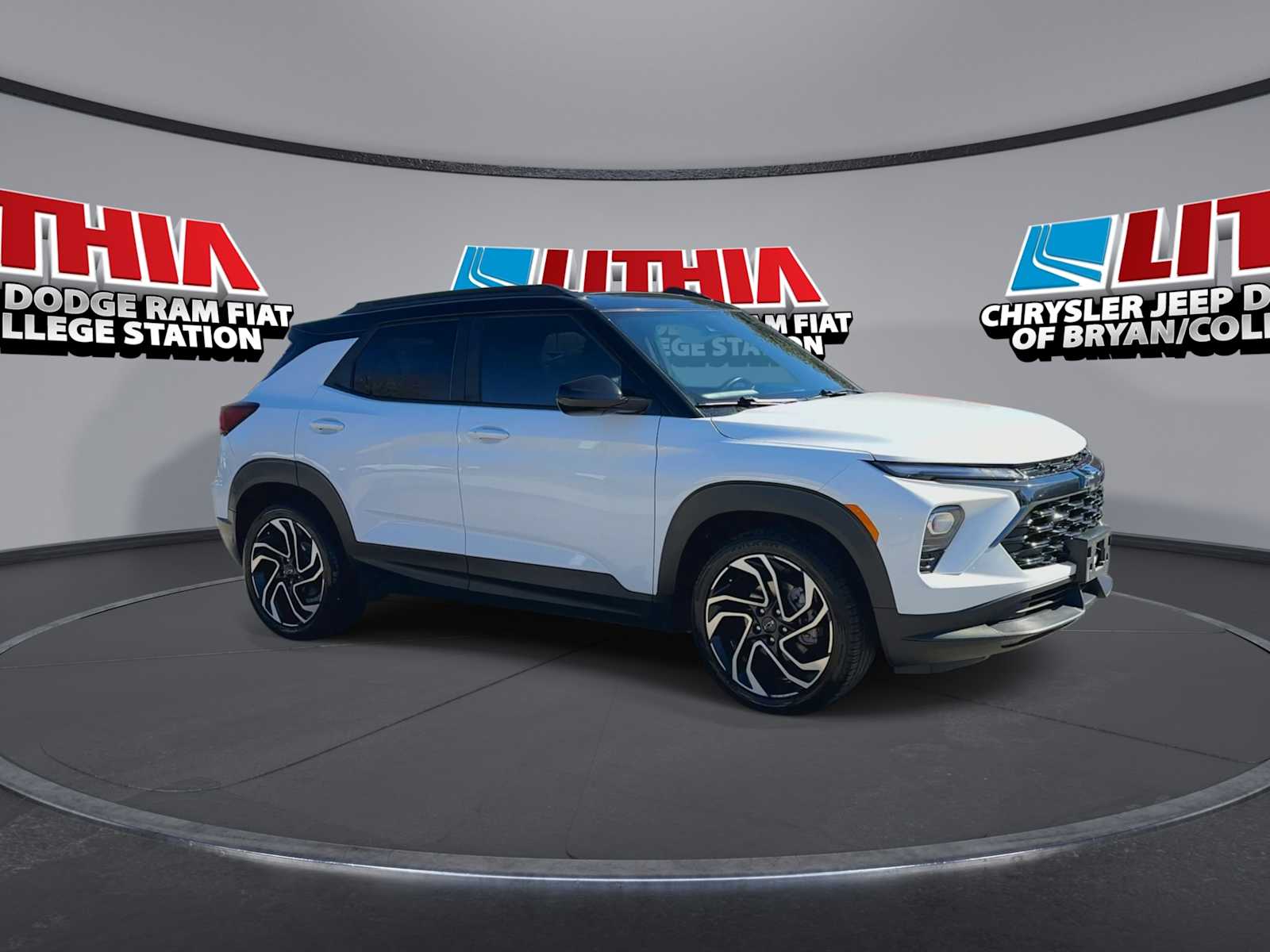 Thumbnail: 2024 Chevrolet TrailBlazer - 2