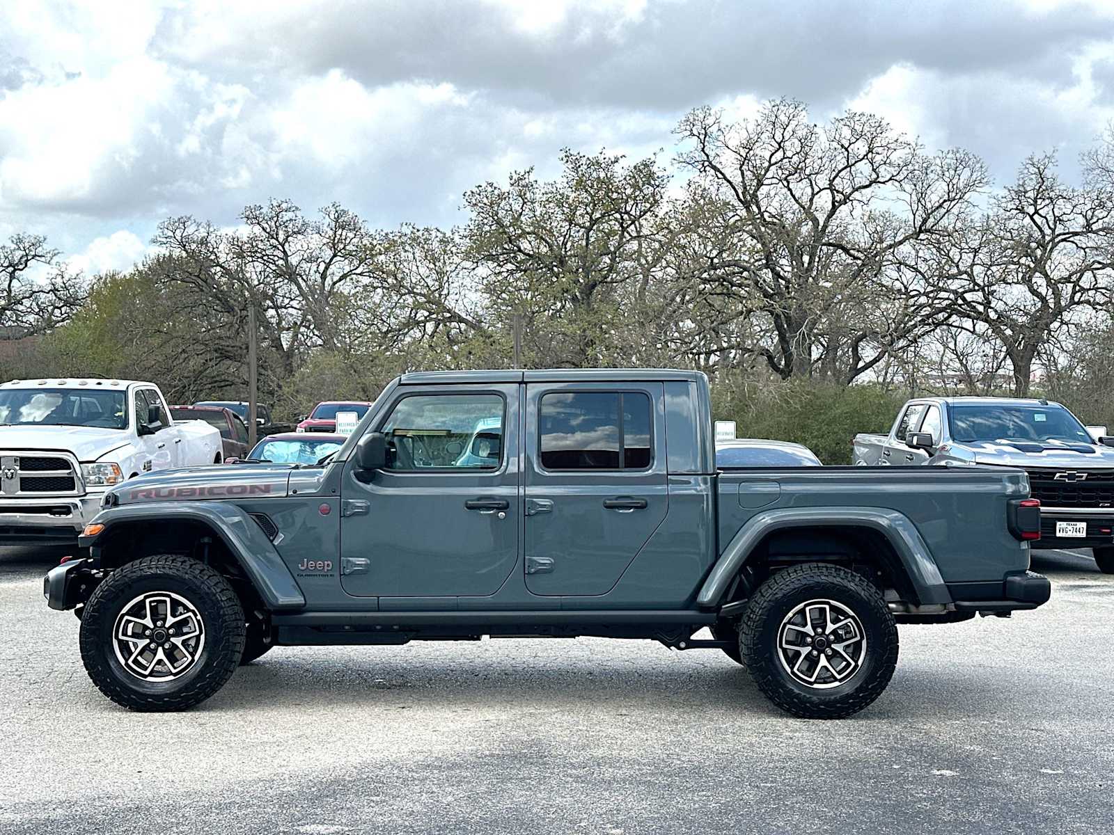 Thumbnail: 2026 Jeep Gladiator - 12