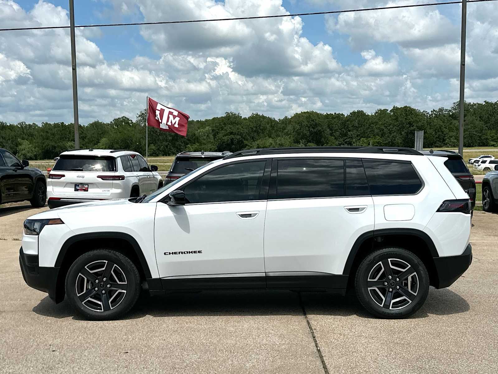 Thumbnail: 2026 Jeep Cherokee - 12
