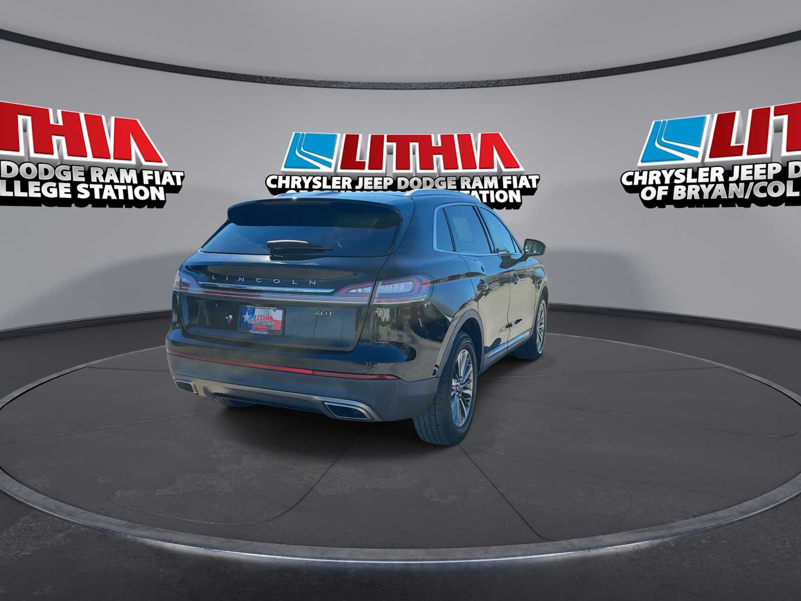 Thumbnail: 2020 Lincoln Nautilus - 7