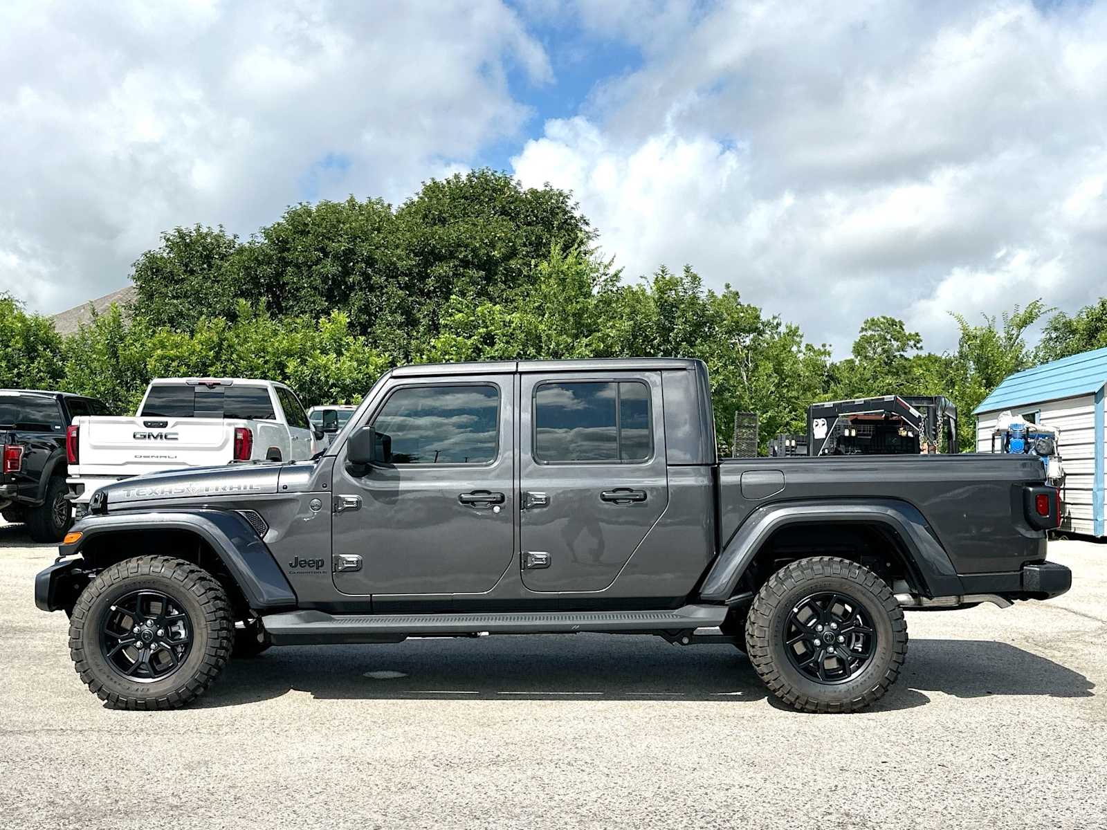 Thumbnail: 2026 Jeep Gladiator - 12
