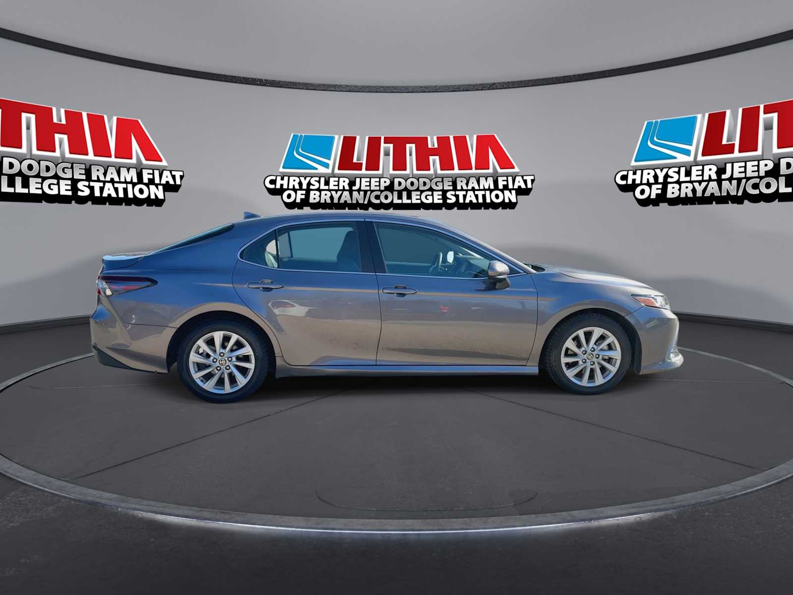 Thumbnail: 2024 Toyota Camry - 9