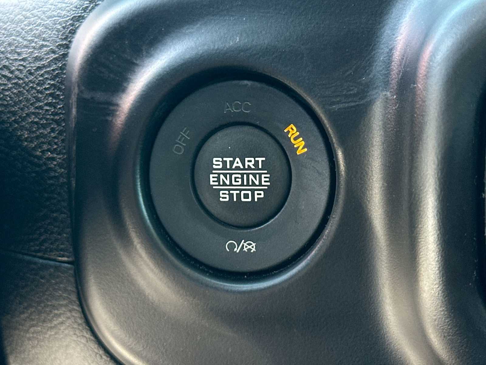 Thumbnail: 2022 Jeep Gladiator - 28