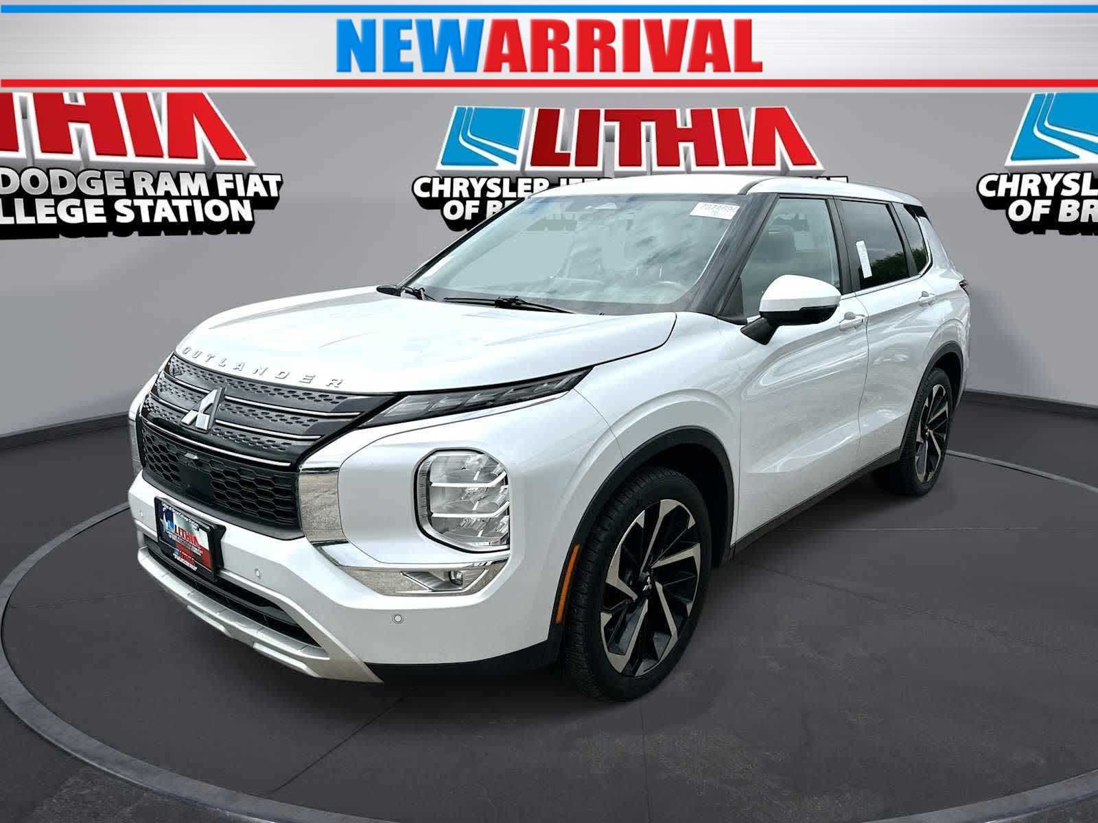 2022 Mitsubishi Outlander SE 2WD's photo