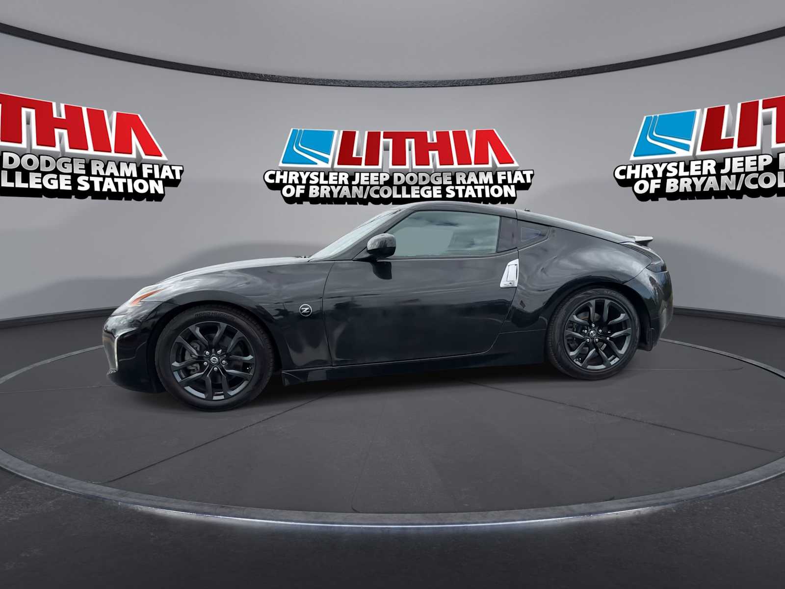 Thumbnail: 2019 Nissan Z - 4