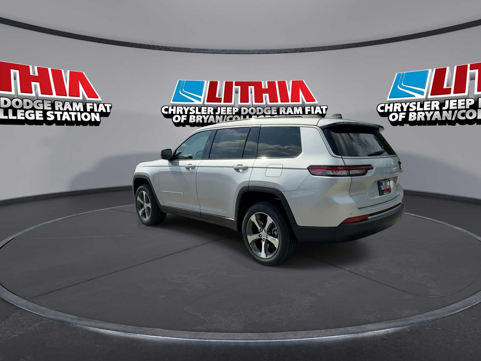 Thumbnail: 2026 Jeep Grand Cherokee - 6