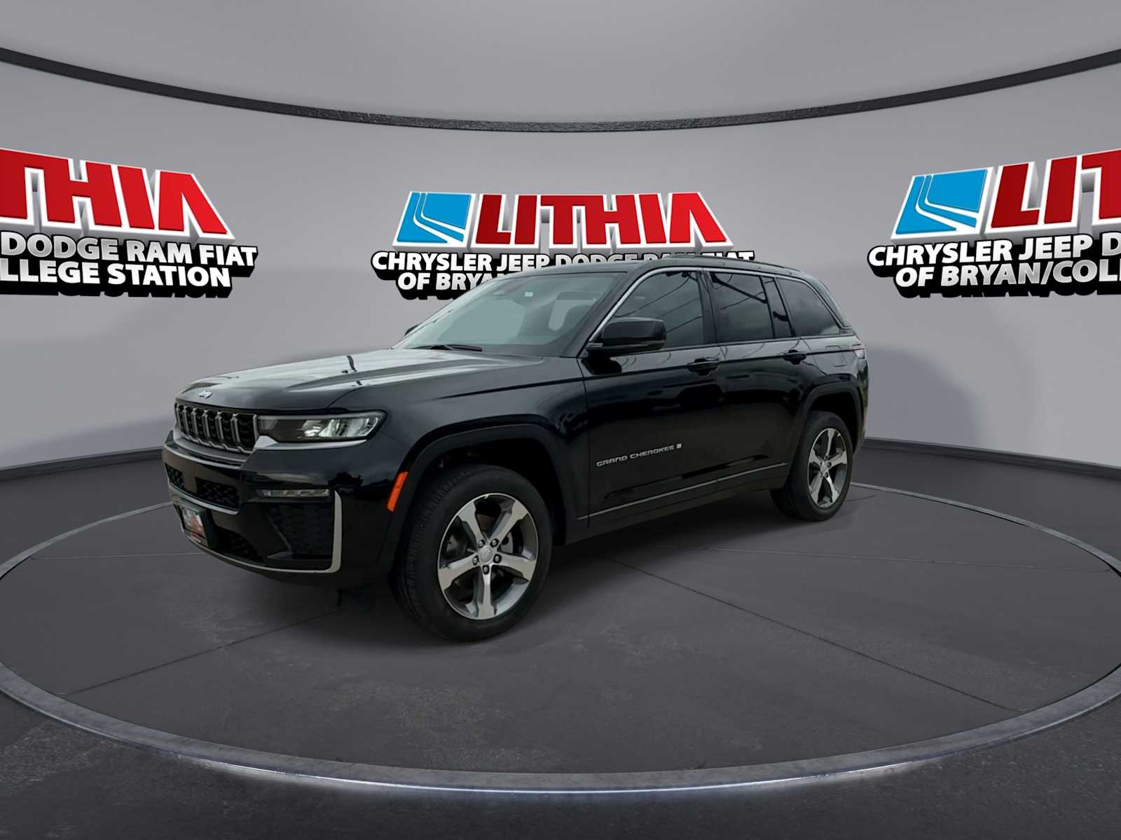 Thumbnail: 2026 Jeep Grand Cherokee - 4